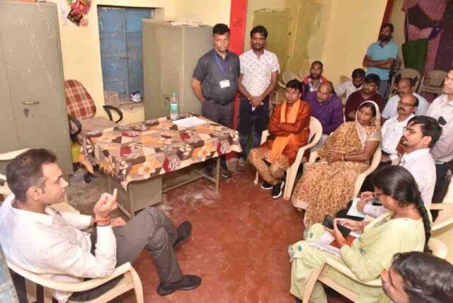 Betul Panchayat Action: बैतूल में पंचायत धांधली पर गाज: अधूरे आंगनवाड़ी भवन और फर्जी संबल कार्ड शिकायत पर कलेक्टर का कड़ा रुख