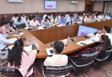 Betul Collector Action: एक्शन मोड में बैतूल कलेक्टर: बैठक में अनुपस्थित रहने पर CDPO का रोका इंक्रीमेंट, अफसरों को दी सख्त चेतावनी