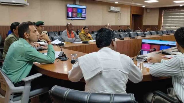 forest rights act: सामुदायिक वन अधिकारों पर बड़ा फैसला: बैतूल कलेक्टर ने एसडीएम और फॉरेस्ट अधिकारियों को दी चेतावनी