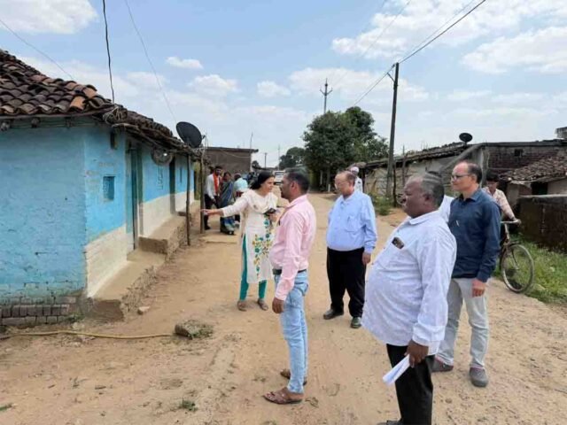 Jal Jeevan Mission Betul: बैतूल जिले में पेयजल व्यवस्था का निरीक्षण: वाटर ट्रीटमेंट प्लांट निर्माण में देरी पर भड़के ACS, एजेंसी को काम में तेजी लाने के निर्देश