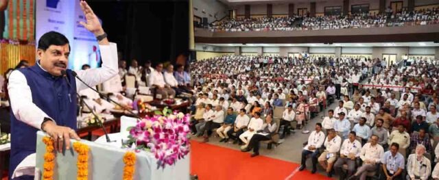 MP Government Jobs: मोहन यादव सरकार का बड़ा फैसला, 85 हजार नौकरी के बाद अब 1 लाख से ज्यादा पदों पर भर्ती