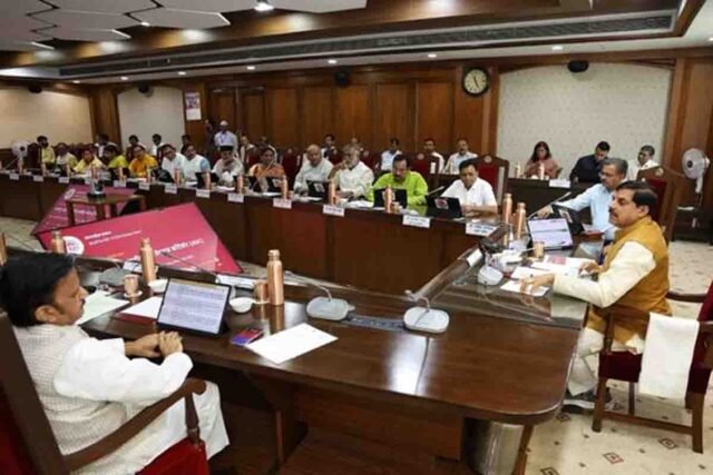 MP Cabinet Decisions: सोयाबीन किसानों के लिए भावांतर योजना को मंजूरी, जबलपुर-इंदौर इकोनॉमिक कॉरिडोर के लिए बनेगी नई कंपनी