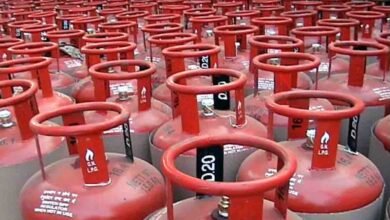 Betul LPG Action: बैतूल जिला प्रशासन का बड़ा फैसला: घरेलू गैस सिलेंडरों के व्यावसायिक उपयोग पर होगी कानूनी कार्रवाई