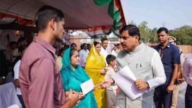 MP Compassionate Appointment: सरकारी नौकरियों का दौर जारी: मध्यप्रदेश में शिक्षकों और कर्मचारियों के लिए सरकार ने उठाए बड़े कदम