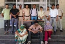 Sarni Theft Case: ट्रैक्टर की बैटरी चुराते पकड़ाया आरोपी तो खुला राज: मां, बेटे और बहू मिलकर करते थे चोरी, तीनों गिरफ्तार
