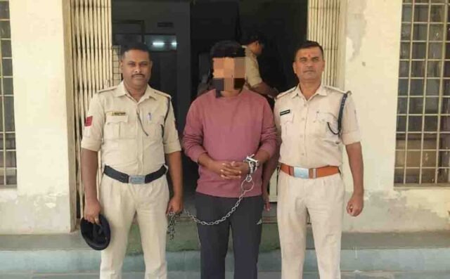 Betul Cyber Crime: नकली रेलवे अधिकारी बनकर की थी ठगी: बैतूल कोतवाली पुलिस ने झारखंड के गिरिडीह से दबोचा