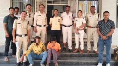 Multai Panchayat Theft: पंचायत भवन की खिड़की तोड़कर चुराई थीं लोहे की 50 प्लेटें, पुलिस ने पिता-पुत्र को किया गिरफ्तार