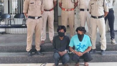 Bhainsdehi Copper Theft: बाइक से घूमकर खेतों में कॉपर वायर काटते थे चोर: भैंसदेही पुलिस ने बाइक और औजारों के साथ आरोपियों को पकड़ा