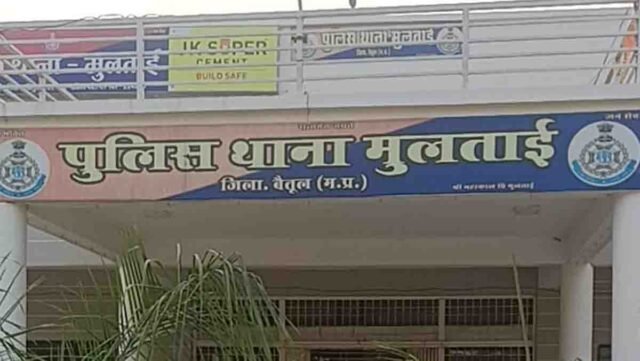 Multai DJ Action: मुलताई में पुलिस का कड़ा रुख: ध्वनि प्रदूषण और नियमों की अनदेखी पर 2 डीजे पर गिरी गाज